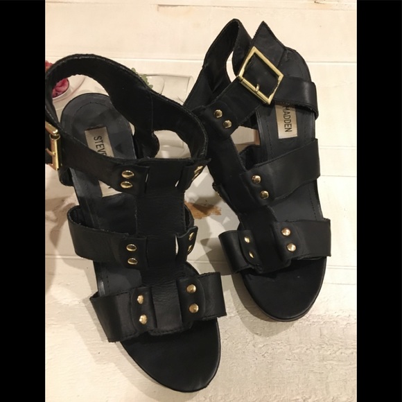 Steve Madden Shoes - Steve Madden Leather Heel